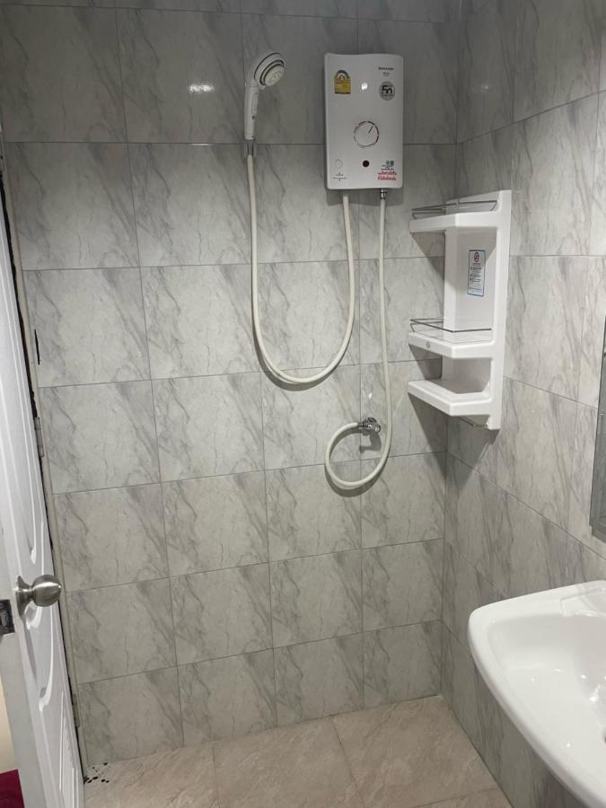 Happy Apple Guesthouse Pattaya Extérieur photo